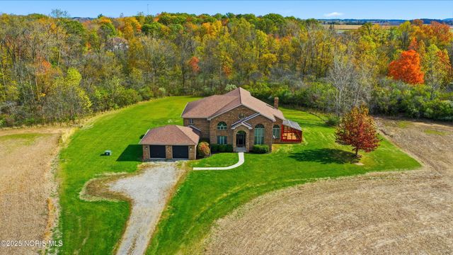 909 Township Rd 243, Fostoria, OH 44830