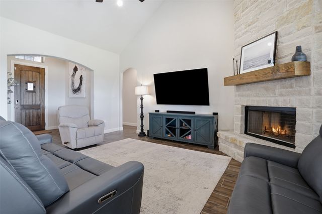 349 Oak Meadow Lane, Weatherford, TX 76085