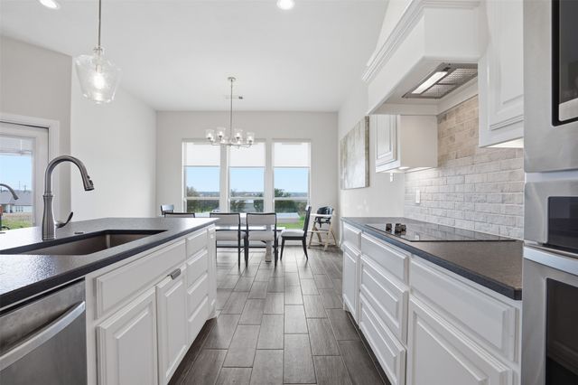 349 Oak Meadow Lane, Weatherford, TX 76085