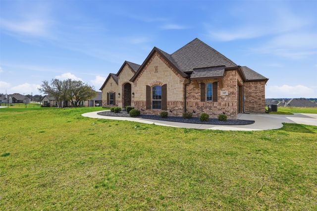 349 Oak Meadow Lane, Weatherford, TX 76085
