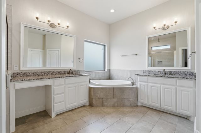 349 Oak Meadow Lane, Weatherford, TX 76085