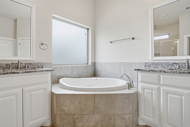 349 Oak Meadow Lane, Weatherford, TX 76085