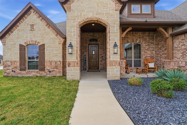 349 Oak Meadow Lane, Weatherford, TX 76085