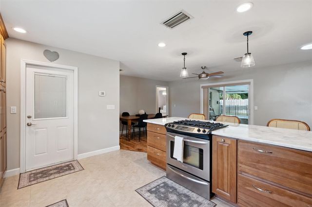 102 ASPEN PLACE, Longwood, FL 32750
