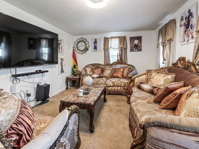 69 Bear Hill Road, Gardner, MA 01440