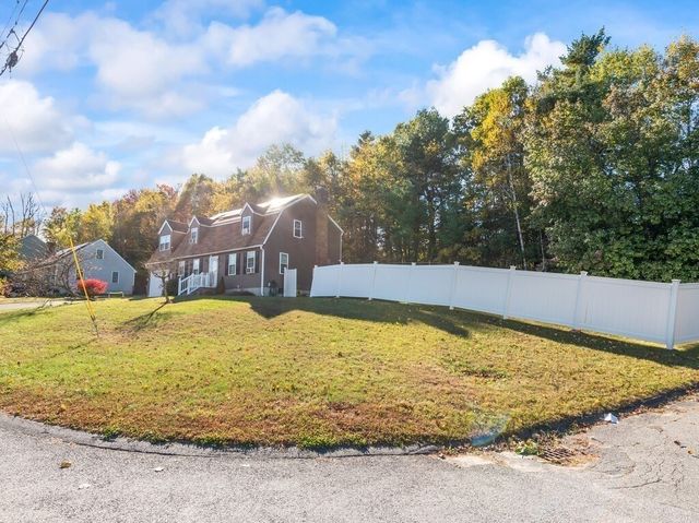 69 Bear Hill Road, Gardner, MA 01440