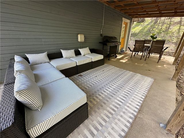 18659 Eagle Bend Road, Springdale, AR 72764