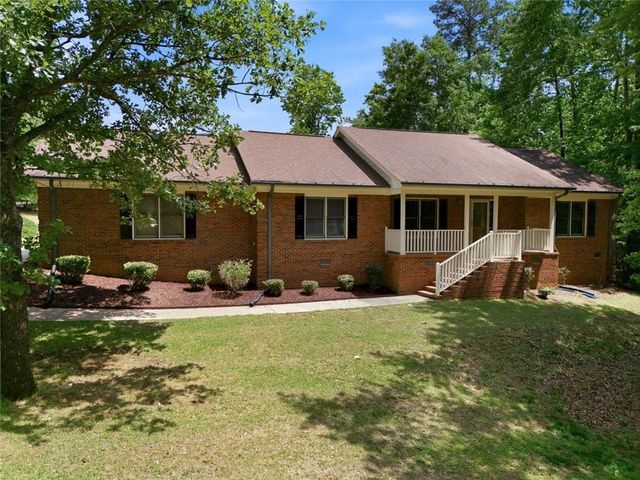 379 Clyde Court, Mcdonough, GA 30252