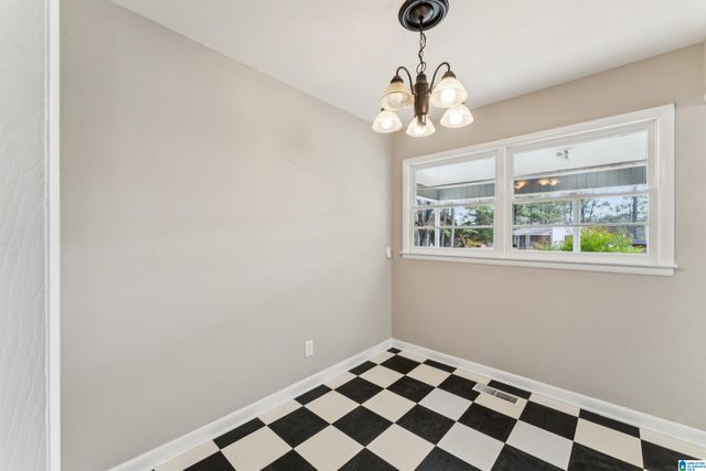 8161 PHILLIPS DRIVE, Leeds, AL 35094