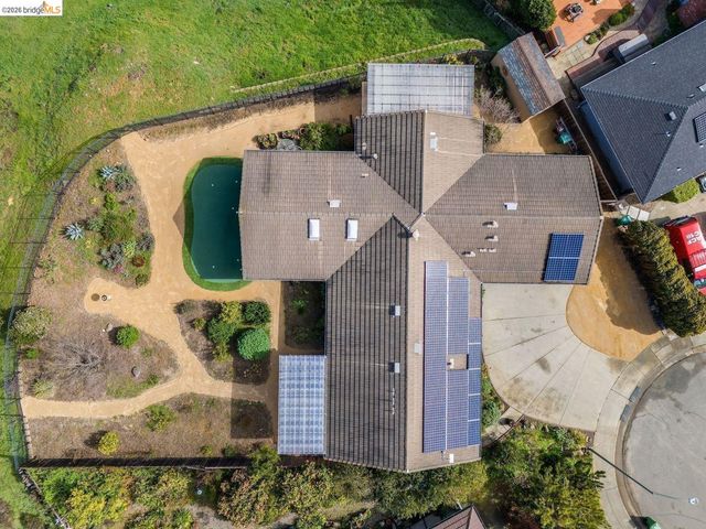 5143 Saddle Brook DR, Oakland, CA 94619