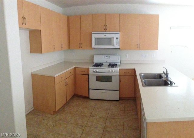7949 Garden Stone Court, Las Vegas, NV 89149