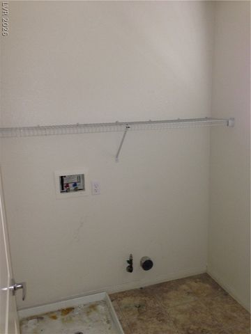 7949 Garden Stone Court, Las Vegas, NV 89149