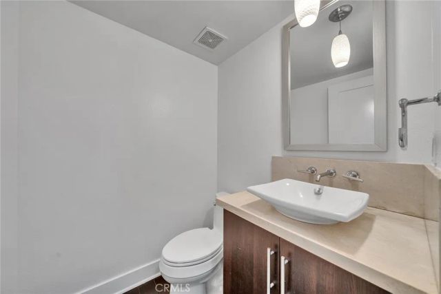 726 Rockefeller, Irvine, CA 92612