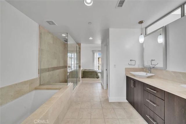 726 Rockefeller, Irvine, CA 92612