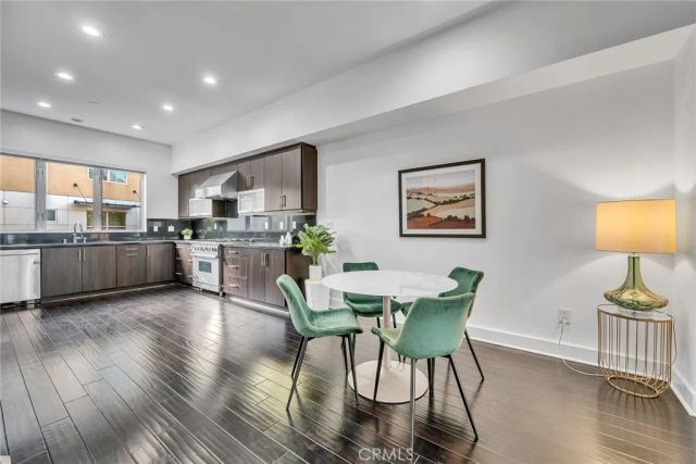 726 Rockefeller, Irvine, CA 92612