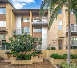 726 Rockefeller, Irvine, CA 92612