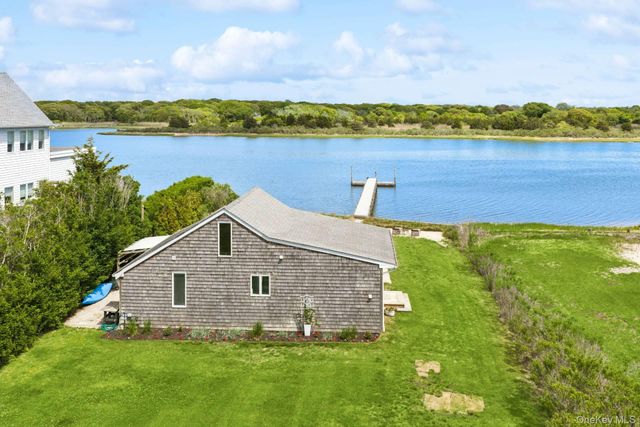 108 Little Neck Road, Southampton, NY 11968