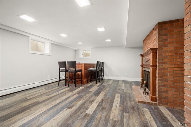 28 Jordan Road, New Hartford, NY 13413