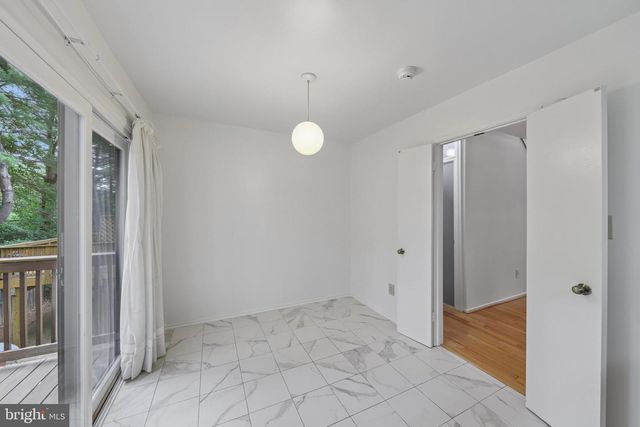 10739 MIST HAVEN TER, Rockville, MD 20852