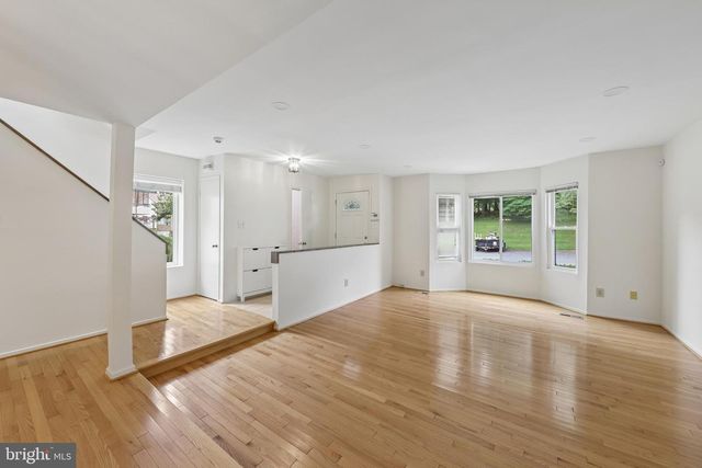 10739 MIST HAVEN TER, Rockville, MD 20852