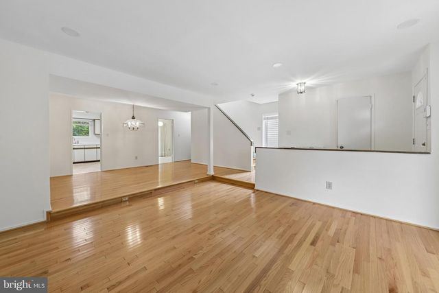 10739 MIST HAVEN TER, Rockville, MD 20852