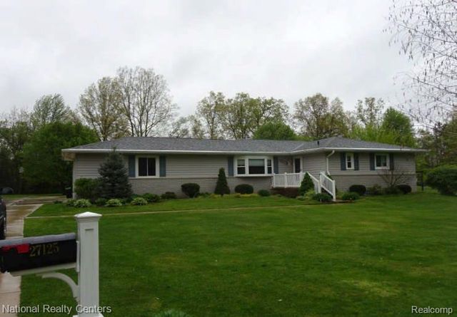 27125 Delos Road, Belleville, MI 48164