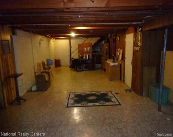 27125 Delos Road, Belleville, MI 48164