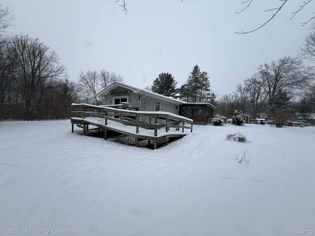 27125 Delos Road, Belleville, MI 48164