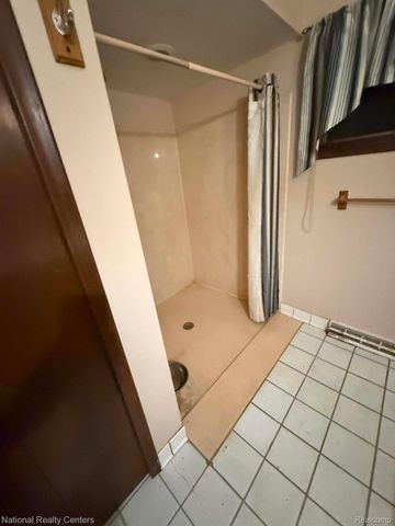 27125 Delos Road, Belleville, MI 48164