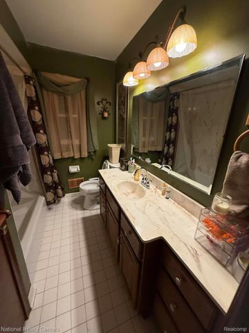 27125 Delos Road, Belleville, MI 48164