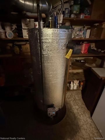 27125 Delos Road, Belleville, MI 48164