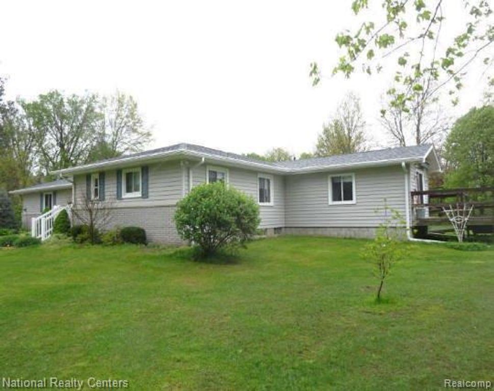 27125 Delos Road, Belleville, MI 48164