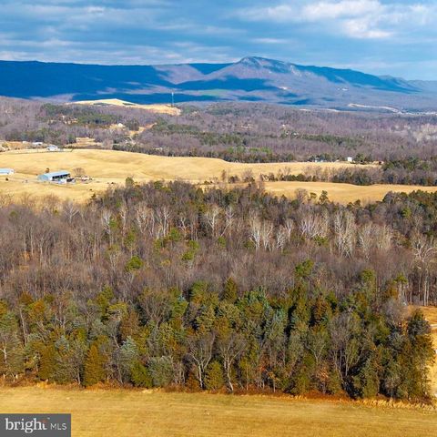 8 PROMISE LN, Stanley, VA 22851