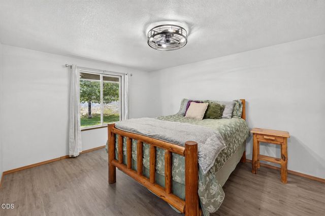 55135 Foster Road, Bend, OR 97707
