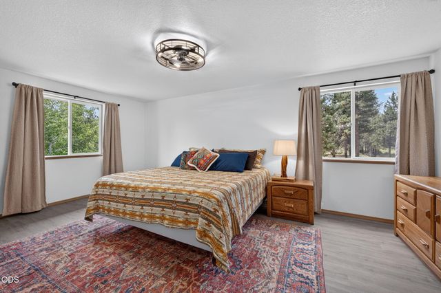 55135 Foster Road, Bend, OR 97707