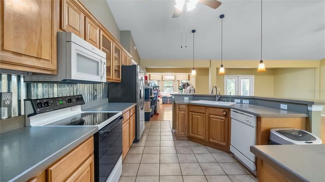 18934 STATE ROAD 19, Groveland, FL 34736