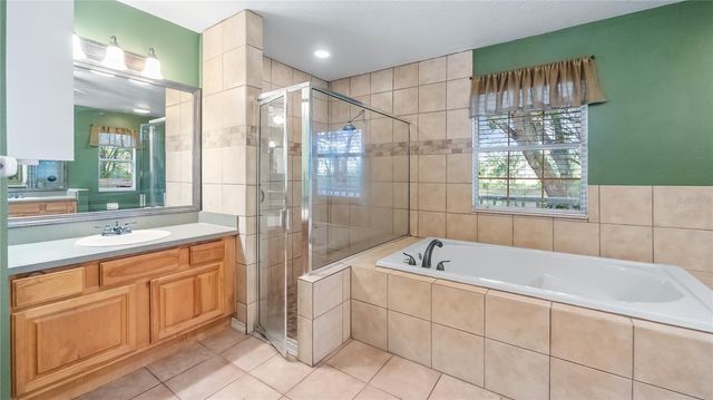 18934 STATE ROAD 19, Groveland, FL 34736