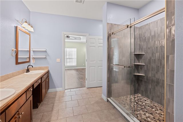 2345 Tall Tree Lane, Springdale, AR 72762