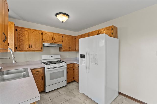 4616 Peacock Lane, Plainfield, IL 60586