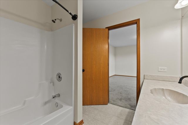 4616 Peacock Lane, Plainfield, IL 60586