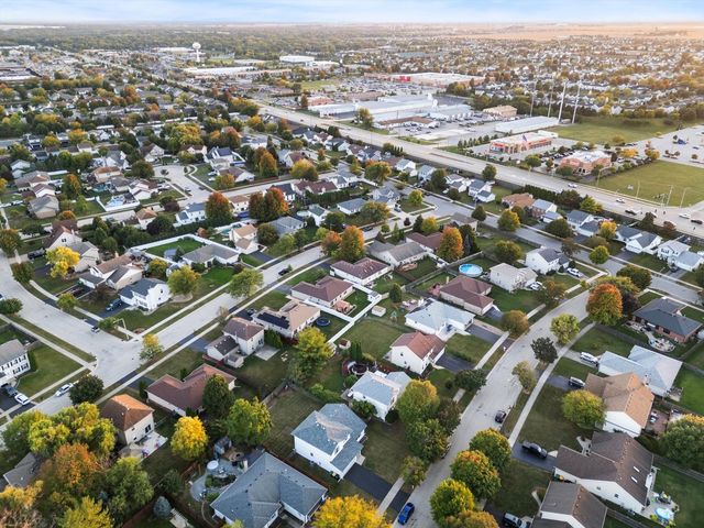 4616 Peacock Lane, Plainfield, IL 60586