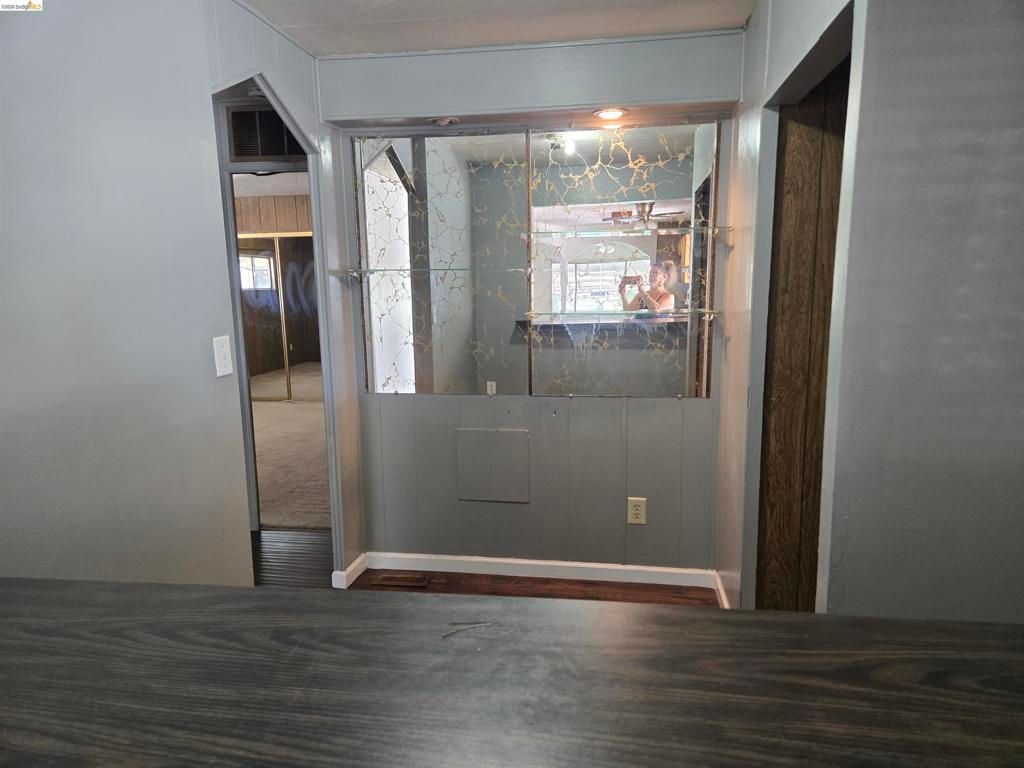 Image 14 of property listing at 3301 Buchanan, Antioch, CA 94509