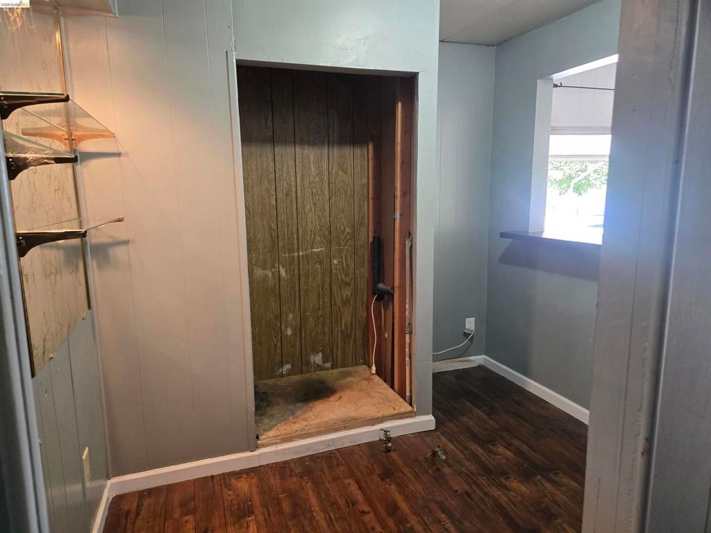 Image 15 of property listing at 3301 Buchanan, Antioch, CA 94509