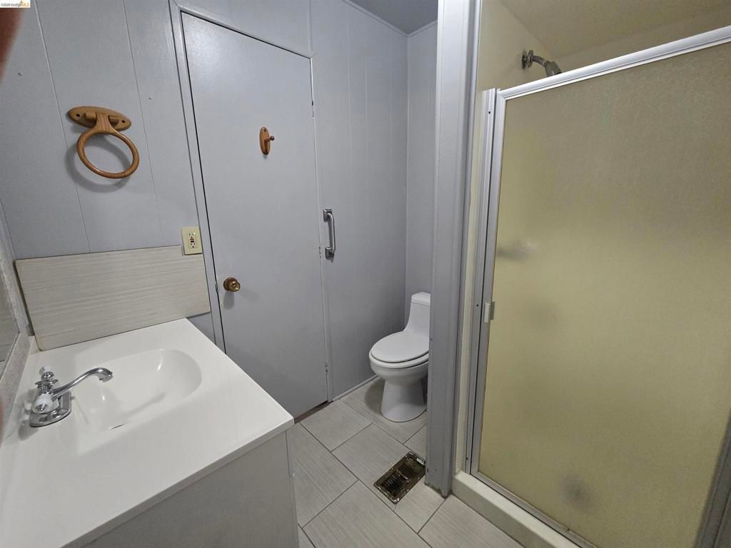 Image 21 of property listing at 3301 Buchanan, Antioch, CA 94509