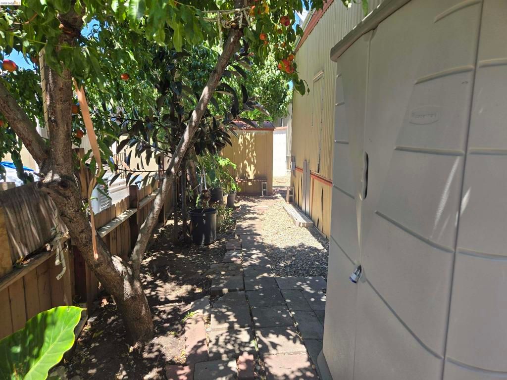 Image 22 of property listing at 3301 Buchanan, Antioch, CA 94509