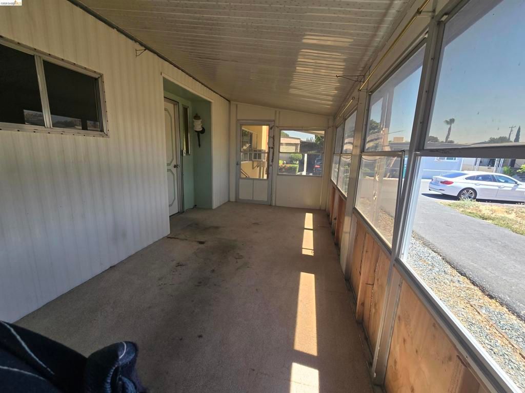 Image 6 of property listing at 3301 Buchanan, Antioch, CA 94509