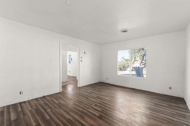 806 W Bryce Ave, Killeen, TX 76541