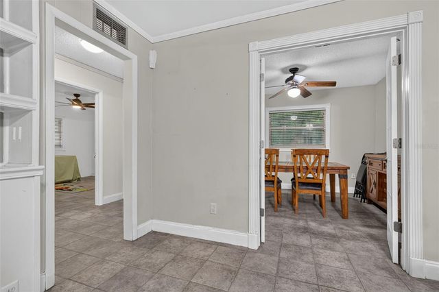 6313 WYNGLOW LANE, Orlando, FL 32818