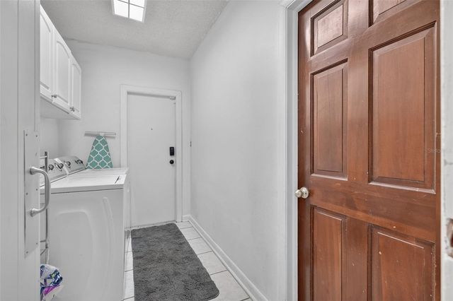 6313 WYNGLOW LANE, Orlando, FL 32818