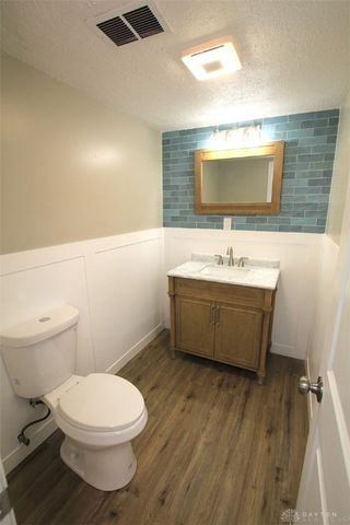 1010 Heathwood Drive, Englewood, OH 45322